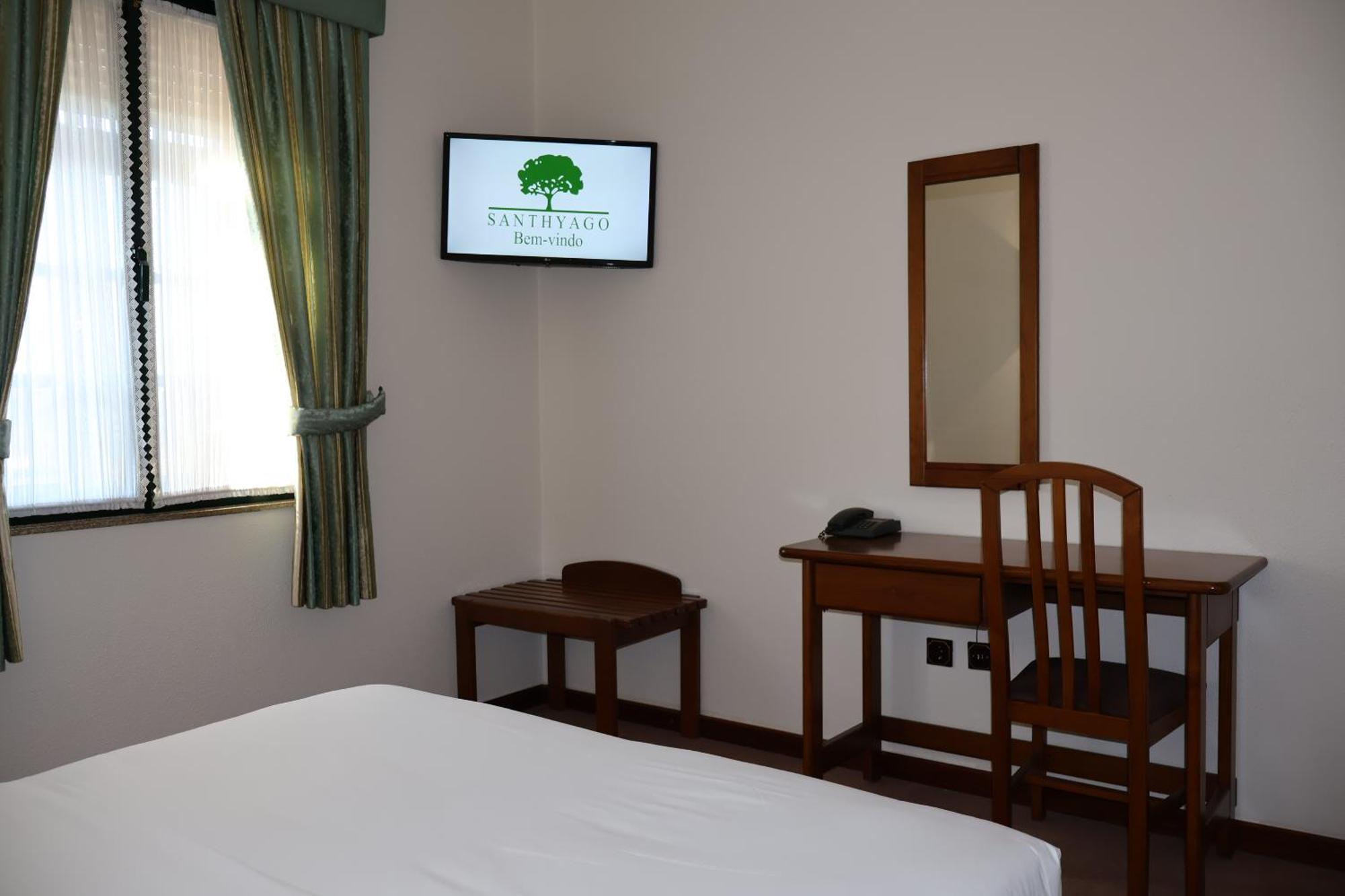 Hotel Santhyago Trofa Habitación foto